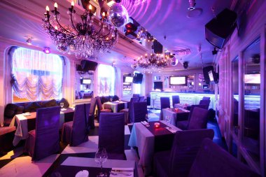 güzel bir Avrupa gece kulübü iç