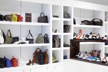 İç modern Avrupa alışveriş Ayakkabı mağazası