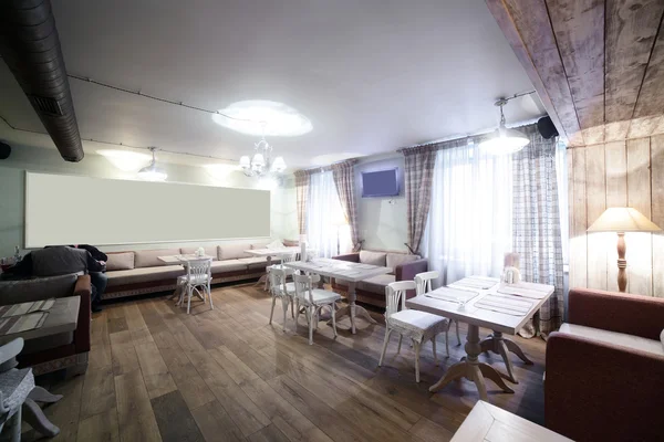 Europeiska restaurang i ljusa färger — Stockfoto