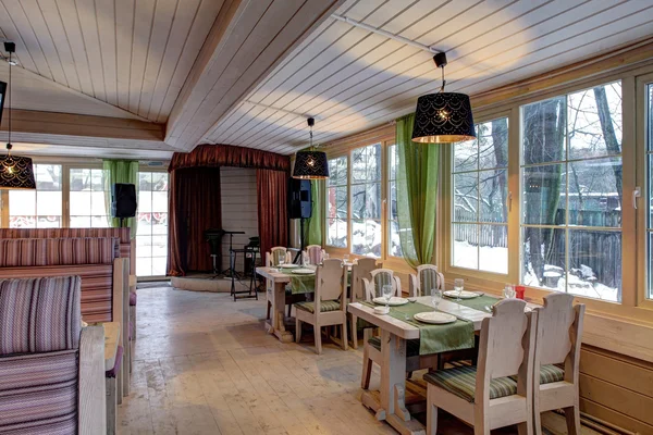 Europees restaurant in felle kleuren — Stockfoto