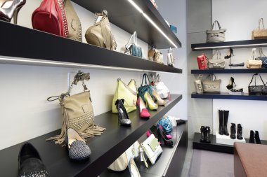 İç modern Avrupa alışveriş Ayakkabı mağazası