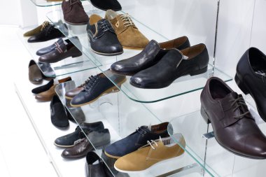 İç modern Avrupa alışveriş Ayakkabı mağazası