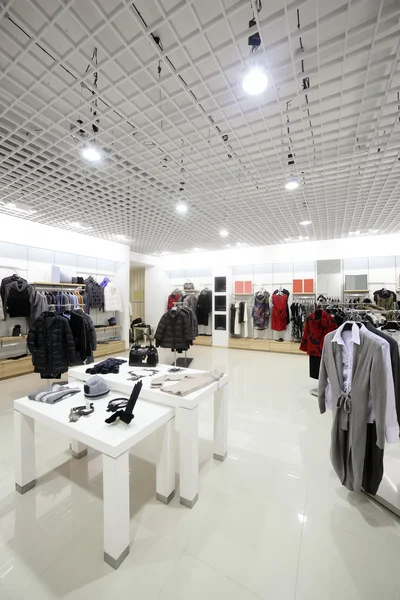 Nuevo interior de la tienda de tela — Foto de Stock