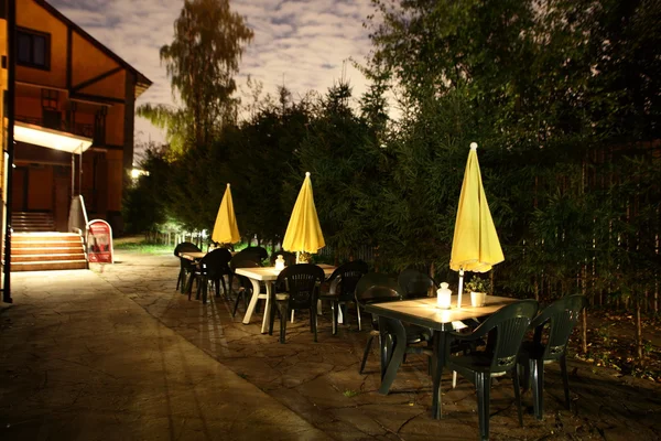 Europäisches Restaurant in hellen Farben — Stockfoto