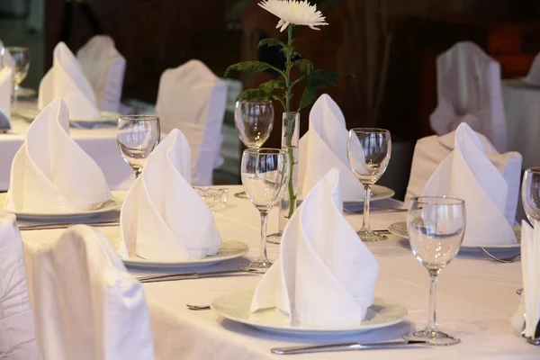 Restaurante europeu em cores brilhantes — Fotografia de Stock