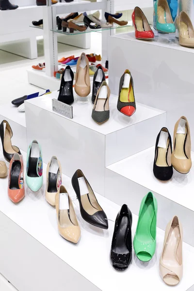 Interior of shoe store in modern european mall — Stock Photo, Image