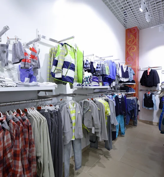 Nuevo interior de la tienda de tela para niños —  Fotos de Stock