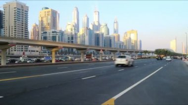 Dubai ana yol