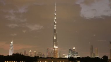 Dubai altın günbatımı panorama