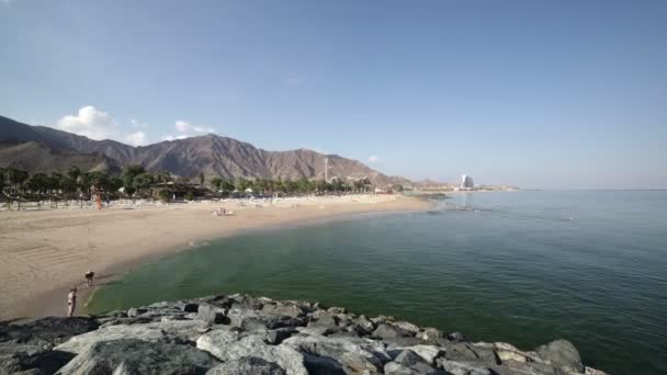 Playa del mar cerca de Dubai — Vídeos de Stock