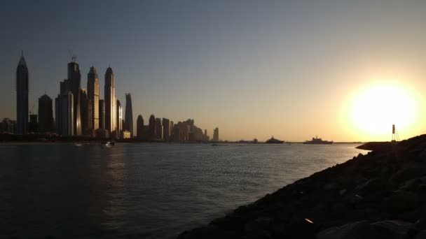 Dubai Marina vista, Emiratos Árabes Unidos — Vídeo de stock