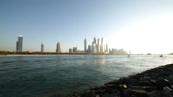 Dubai Marina vista, Emiratos Árabes Unidos — Vídeo de stock