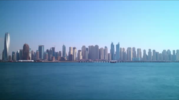Widokiem na przystań Dubai, Zjednoczone Emiraty Arabskie — Wideo stockowe