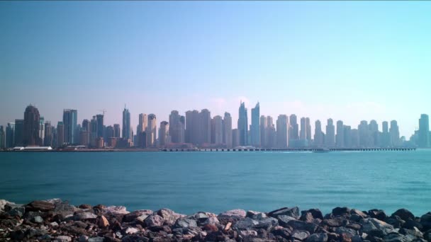 Dubai Marina vista, Emiratos Árabes Unidos — Vídeos de Stock