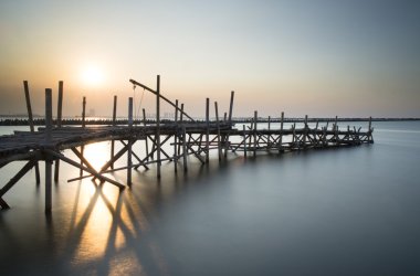 Geleneksel bambu dock