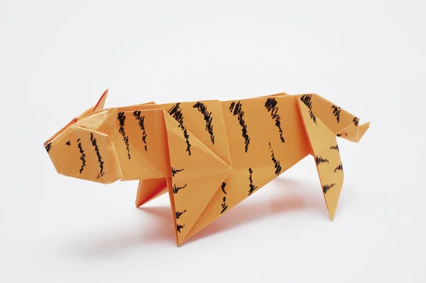 Bir kaplan origami
