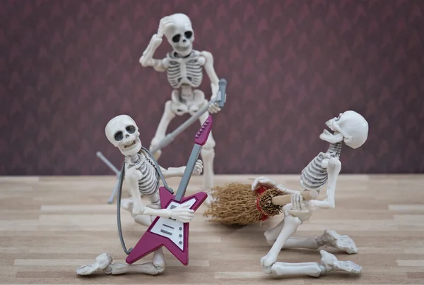 İskeletler rock grubu