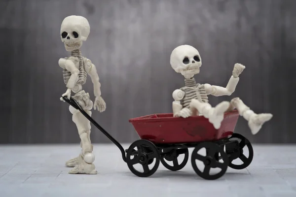 Skeleton carriage images libres de droit, photos de Skeleton