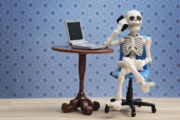 Dia de trabalho do esqueleto — Fotografia de Stock