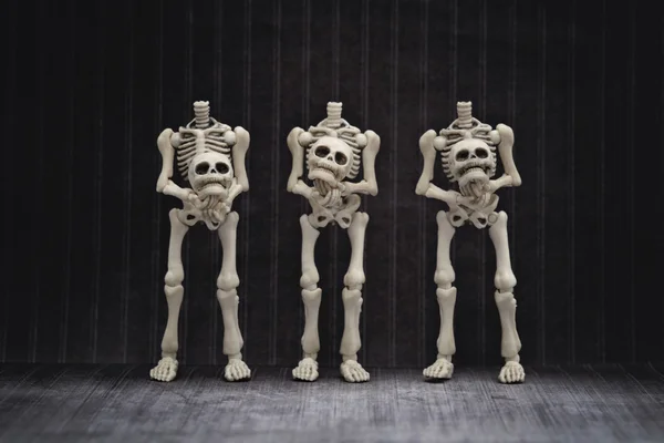 Trzy Bezgłowy szkielety — Zdjęcie stockowe