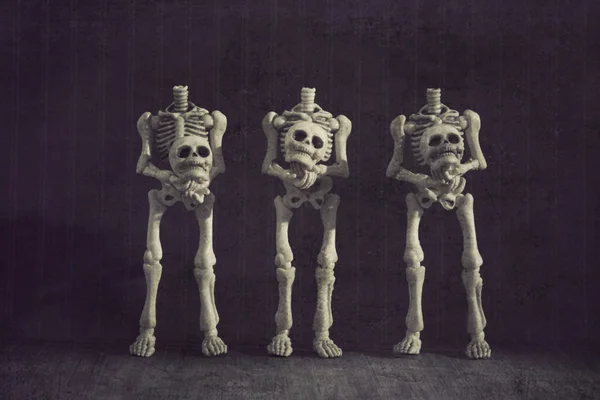 Drie headless skeletten — Stockfoto