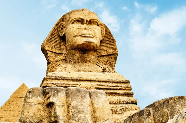 Sphinx et la pyramide — Photo