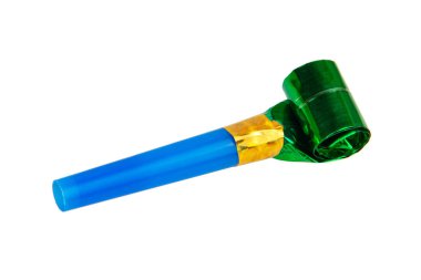 Karnaval açık mavi renk şenlikli ses çıkarıcı ya da parti düdüğü beyaz arka planda izole edilmiş