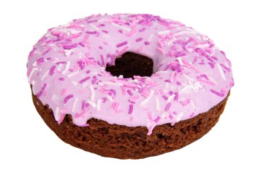 Beyaz arka planda yaban mersini kaplı donut.