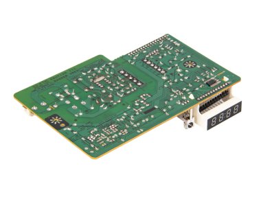 Elektronik endüstriyel mikroçip beyaz arkaplanda izole edildi