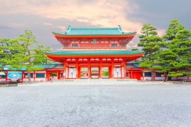 Heian Jingu tapınak ana Ro-Mon giriş günbatımı H