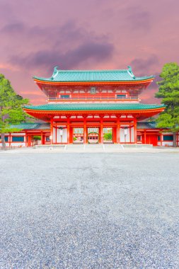 Heian tapınak kule kapısı giriş Ro-Mon günbatımı V