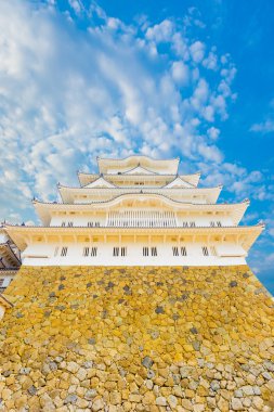 Himeji Jo Castle Stronghold temel mavi gökyüzünü V