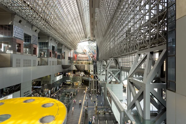 中京都駅アトリウム横 — ストック写真