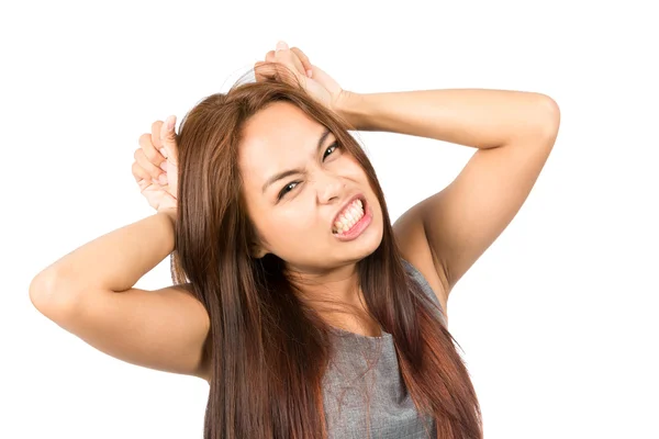 Frustrato asiatico ragazza temperamento capello tirando capello — Foto Stock