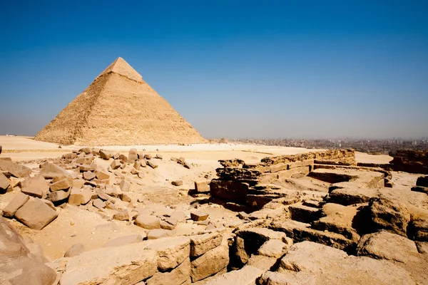 Grande Pirâmide Cairo City Edge Templo Funerário — Fotografia de Stock