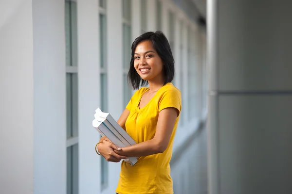 Pretty College Student portret herhaling gang — Stockfoto