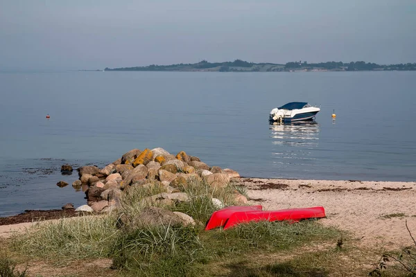 Danimarka Aabenraa Kıyısında Küçük Bir Tekne — Stok fotoğraf