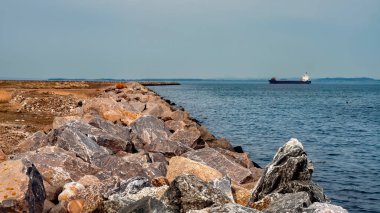 Danimarka Aarhus limanına giden kargo gemisi.