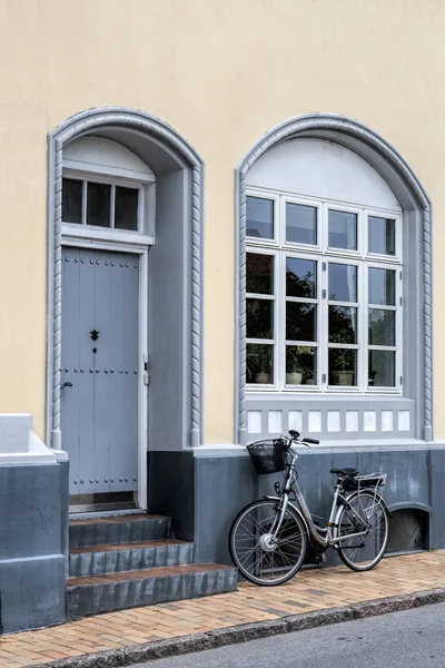 Bicycle on the Pavement — Stock Photo, Image