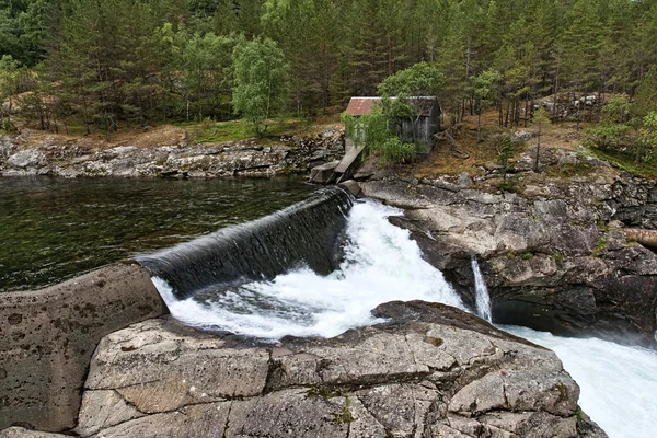 Gamla vattenkraftverk — Stockfoto