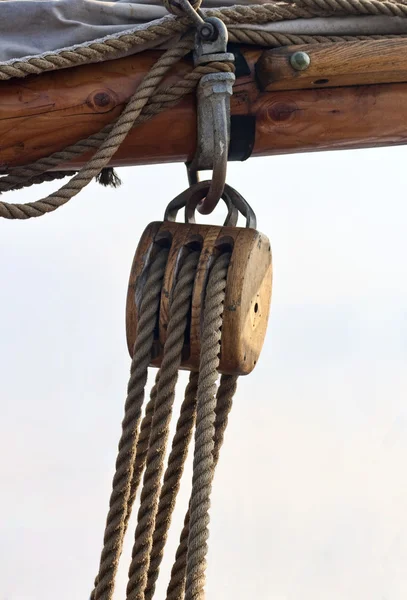 Pulley on a Sailboat — Stock Photo, Image