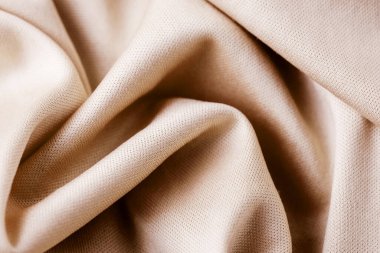 Beyaza izole edilmiş geleneksel zencefilli çörek. Yakın çekim. 