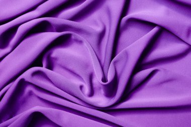 Pürüzsüz mor saten dokusu soyut arkaplan olarak kullanılabilir. Lüks arkaplan tasarımı.