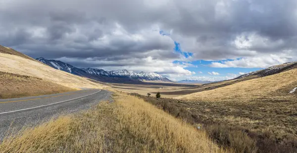 Road Curvy Road Curve Mountains Landscape Snow Covered Snow Covered — Stock Photo, Image