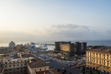 Napoli Körfezi ile İtalya 'nın sabah görüntüsü.
