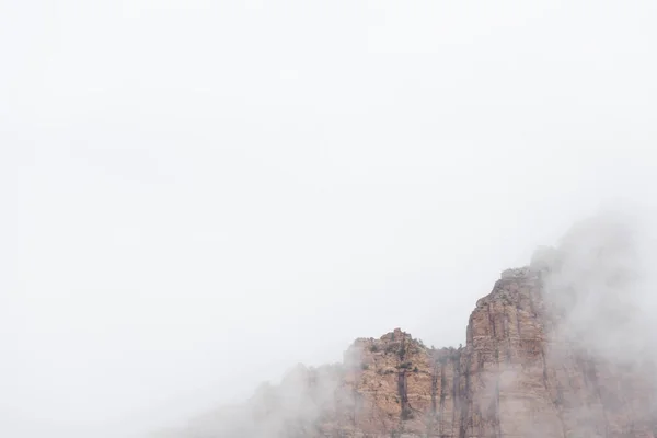 Cime Delle Montagne Del Parco Nazionale Sion Attraversano Cielo Coperto — Foto Stock