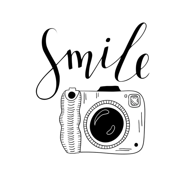 Fotocamera con scritte - Sorriso. Illustrazione disegnata a mano . — Vettoriale Stock