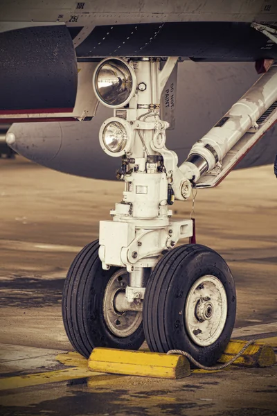 F18 Nosewheel részletek — Stock Fotó