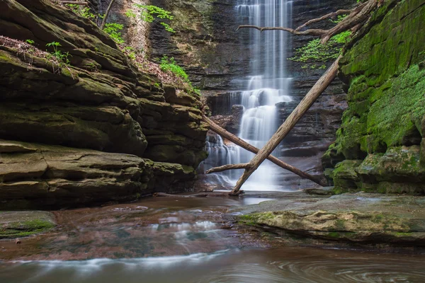 Moss objęte Falls — Zdjęcie stockowe