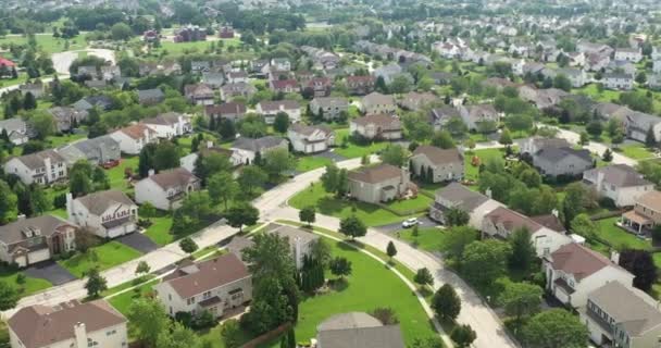 Légi Felvétel Egy Előkelő Környéken Chicago Külvárosában Nyáron — Stock videók